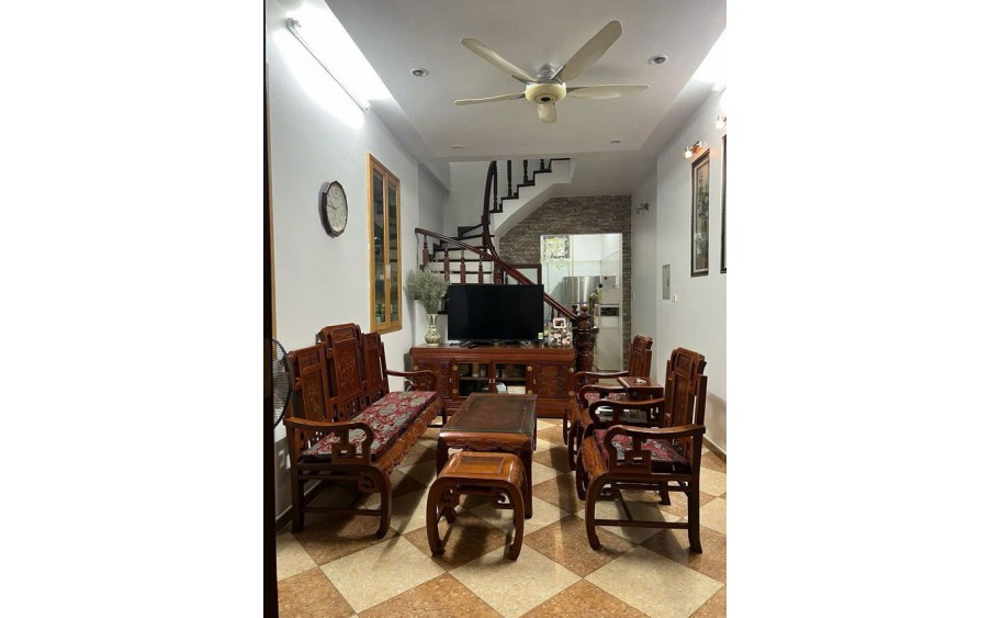 Bán nhà Định Công Thượng, DT 48m x 5 tầng, ô tô tránh, trung tâm phố Định Công