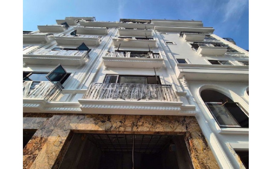 Bán nhà Định Công Hạ- Hoàng Mai, DT 37m x 7 tầng. Thang máy, ô tô đỗ cửa, kinh doanh