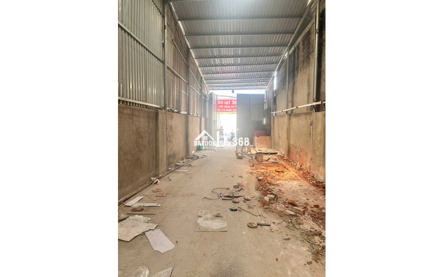 Cho thuê nhà xưởng 211m2 mặt tiền đường Trần Quang Diệu Dĩ An BD