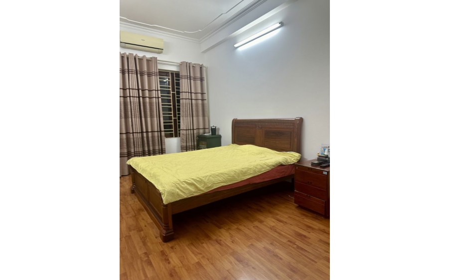Bán nhà Định Công Thượng, DT 48m x 5 tầng, ô tô tránh, trung tâm phố Định Công