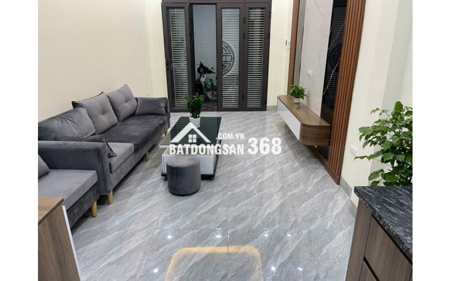 Bán nhà Thanh Lân – Hoàng Mai, DT 30m x 4 tầng, lô góc, ô tô qua nhà