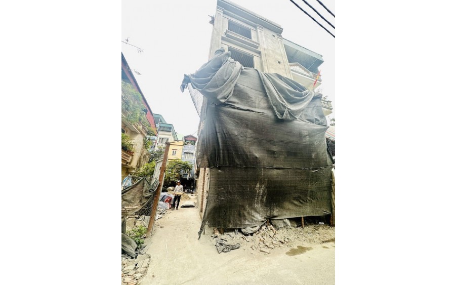 Bán nhà Thanh Lân- Lĩnh Nam - Hoàng Mai, DT 30m x 5 tầng, ô tô đỗ cổng, lô góc