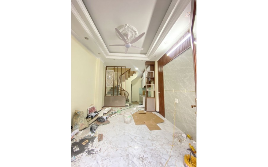 Bán nhà Nam Dư - Lĩnh Nam - Hoàng Mai, DT 30m x 5 tầng, Ô tô đỗ cửa