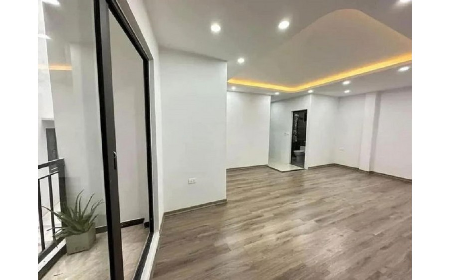 Bán nhà Định Công Hạ - Hoàng Mai, DT 41m x 6 tầng, thang máy, ô tô đỗ cửa