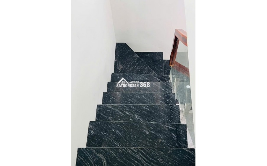 BÁN NHÀ PHAN CHU TRINH - HV CÁN BỘ- HXH - 42M2 (3.95X10) - 2 TẦNG - 3 PN - SỔ VUÔNG - GIÁ CHỈ 4.7 TỶ