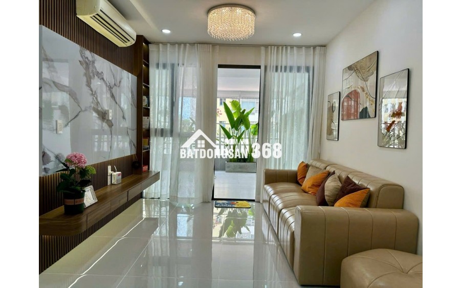 Cần bán nhanh căn hộ sân vườn sky garden 2,PMH, Q7, 3 PN nhà mới đẹp, giá chỉ 7,4 tỷ