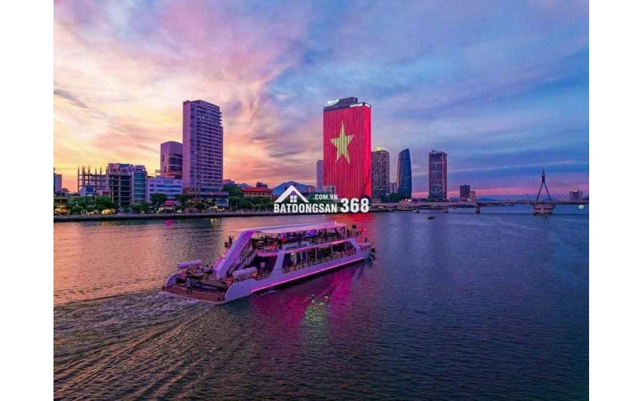 Mua ngay toà khách sạn gần sát sông Hàn và cầu Rồng tại Đà Nẵng