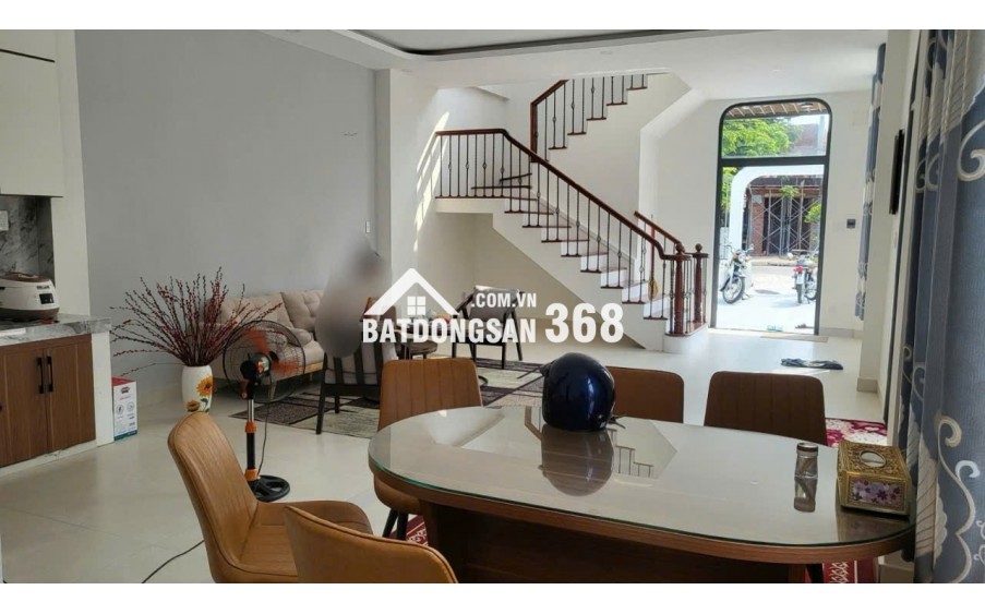 Nhà đẹp 2 mặt tiền sát đường Lê Đại Hành, Q.Cẩm Lệ, TP. Đà Nẵng