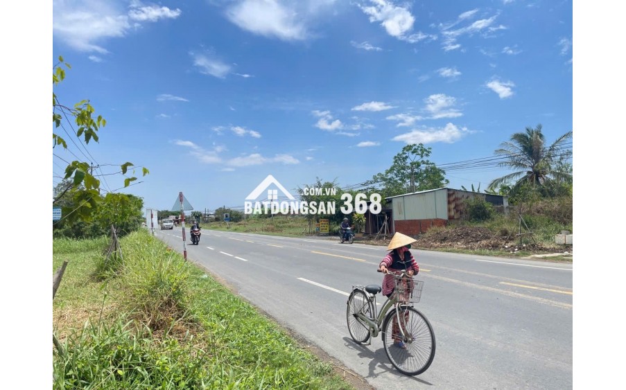 Bán đất MT QL50, 100m2 5x20m.Giá 700triệu. TP Gò Công.SHR sang sổ ngay