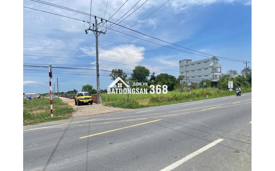 Bán đất MT QL50, 100m2 5x20m.Giá 700triệu. TP Gò Công.SHR sang sổ ngay