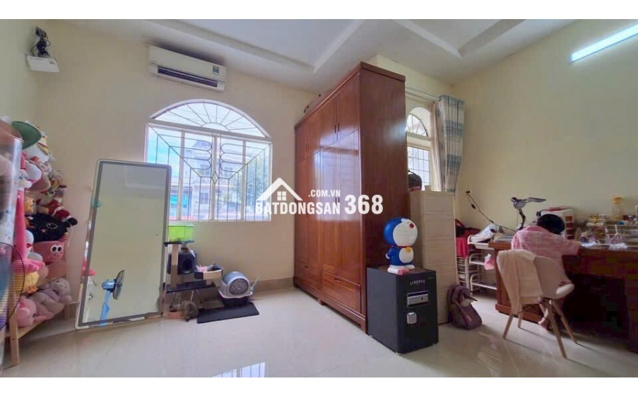 Bán nhà mặt phố Tân Hòa Đông, Q.6, 10 tỷ, sổ hồng