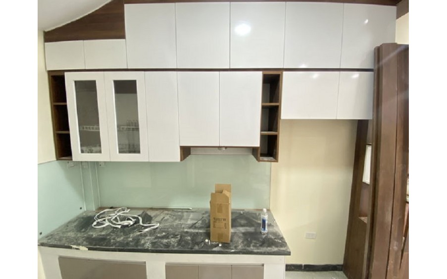 Bán nhà Nam Dư - Lĩnh Nam - Hoàng Mai, DT 30m x 5 tầng, Ô tô đỗ cửa