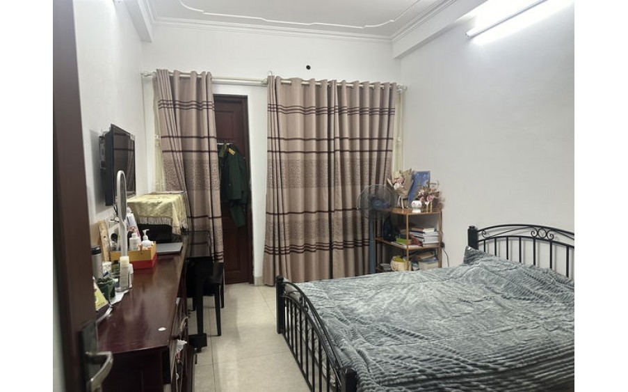 Bán nhà Định Công Thượng, DT 48m x 5 tầng, ô tô tránh, trung tâm phố Định Công