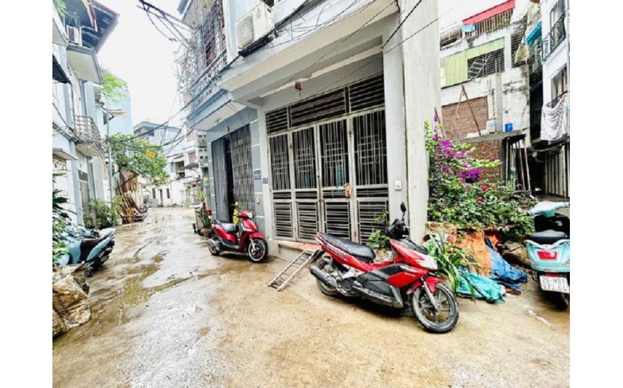 Bán nhà Nam Dư - Lĩnh Nam - Hoàng Mai, DT 33m x 4 tầng, Ô tô vào nhà, ngõ thoáng