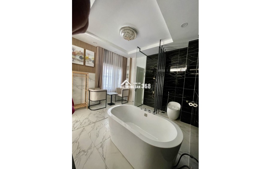 BÁN NHÀ KHU VIP PHAN XÍCH LONG- LÔ GÓC- NHÀ MỚI ĐẸP- PHONG CÁCH HIỆN ĐẠI