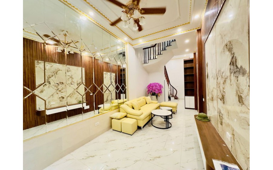 Bán nhà Nam Dư - Lĩnh Nam, Hoàng Mai. DT30m x 4 tầng, ngõ thông, 3 gác tránh