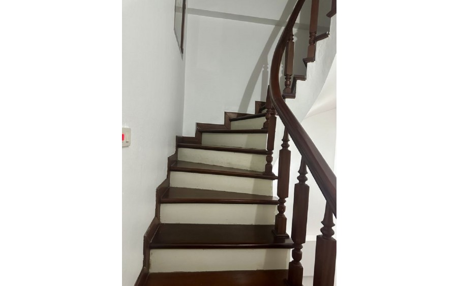 Bán nhà Định Công Thượng, DT 48m x 5 tầng, ô tô tránh, trung tâm phố Định Công