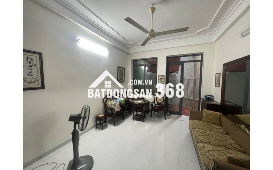 BÁN NHÀ MẶT HỒ LINH QUANG. ĐỐNG ĐA. 74M2 3 TẦNG GIÁ 23 TỶ- VỈA HÈ 2 BÊN KINH DOANH BẤT CHẤP.-  ÔTÔ TRÁNH -ĐOẠN ĐẸP NHẤT HỒ