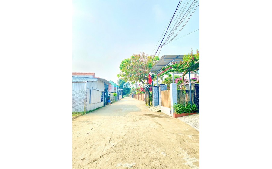 Đất Nam Phước Gần Ủy Ban Huyện- 140m2 full thổ cư- Đường 5m thông thoáng- Giá 9xx- Sẳn Sổ