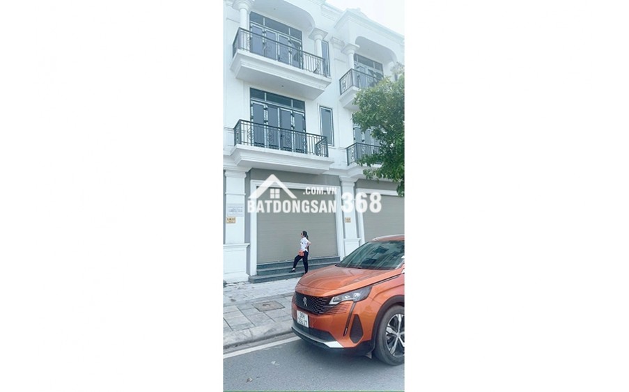 Bán căn liền kề Calyx Residence 319 Đông Anh sổ đỏ chính chủ view vườn hoa.
