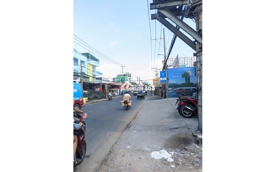 Bán nhà MTKD Bình Long 4x27m.  Nhà 1 lầu ok. Giá 14.8 Tỷ, Tân Phú, Khu kinh doanh xầm uất.