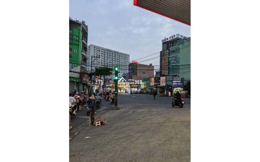 Bán nhà MTKD Bình Long 4x27m.  Nhà 1 lầu ok. Giá 14.8 Tỷ, Tân Phú, Khu kinh doanh xầm uất.