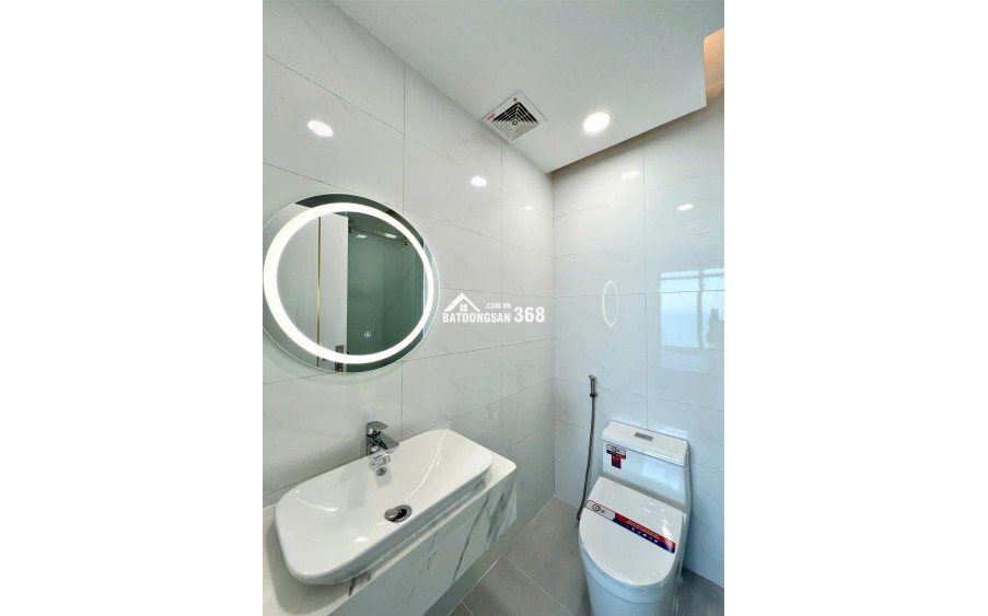 Bán nhanh căn view biển nội thất mới 100% hiện đại Mường Thanh Viễn Triều