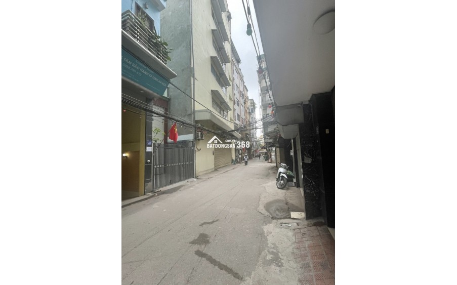 Cho thuê văn phòng tầng 1- 40 m2 tại Mễ Trì Thượng, đường ô tô tránh