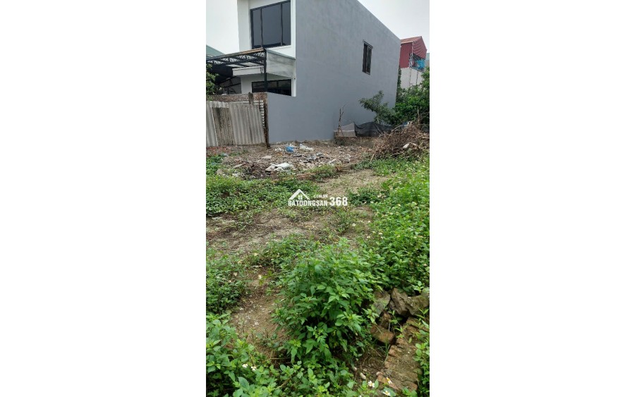 ngõ 2 xóm 4 thôn 3 mảnh đất ngõ vào oto cách đất 30m giá sinh viên