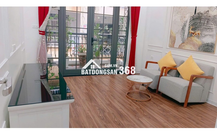 BÁN NHÀ NGỌC LÂM, LONG BIÊN, GẦN BẾN XE, TRƯỜNG HỌC, CHỢ, NHÀ PHÂN LÔ, Ô TÔ TRÁNH, FULL NỘI THẤT.