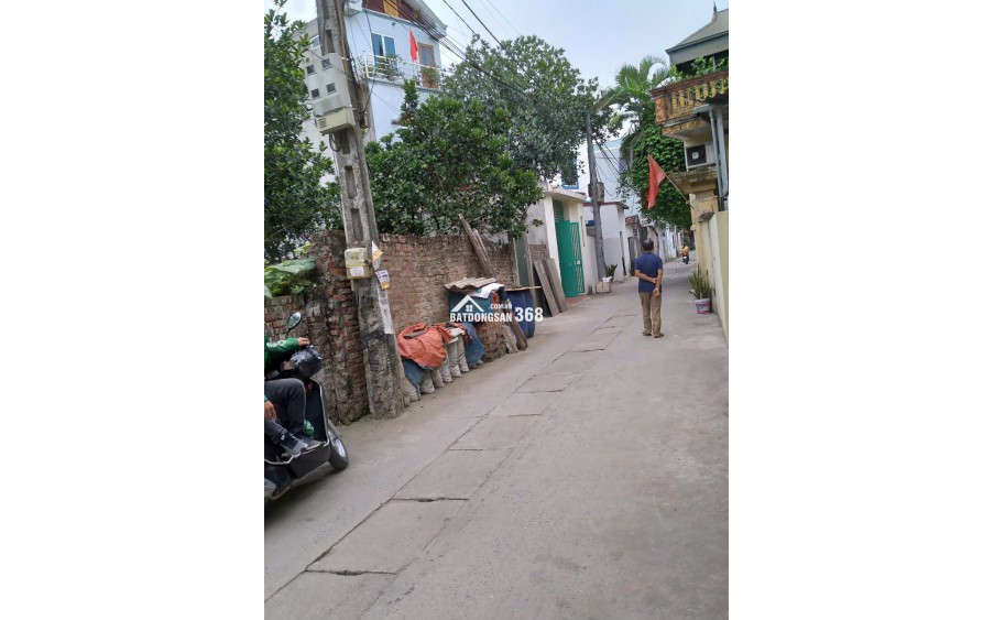 Bán đất Thôn 1 - Vạn Phúc - Thanh Trì. DT 70m2, MT 4m. Ô tô tránh, kinh doanh