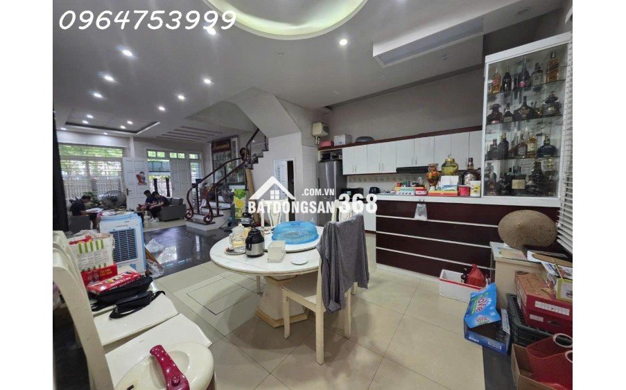 SIÊU VIP – BIỆT THỰ SÂN VƯỜN, Ở SƯỚNG GIỮA LÒNG THỦ ĐÔ
Diện tích thực tế 150m²  Mặt tiền 7.8m  Khu Cán bộ Trung ương