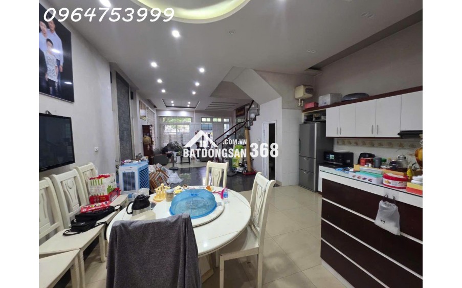 SIÊU VIP – BIỆT THỰ SÂN VƯỜN, Ở SƯỚNG GIỮA LÒNG THỦ ĐÔ
Diện tích thực tế 150m²  Mặt tiền 7.8m  Khu Cán bộ Trung ương