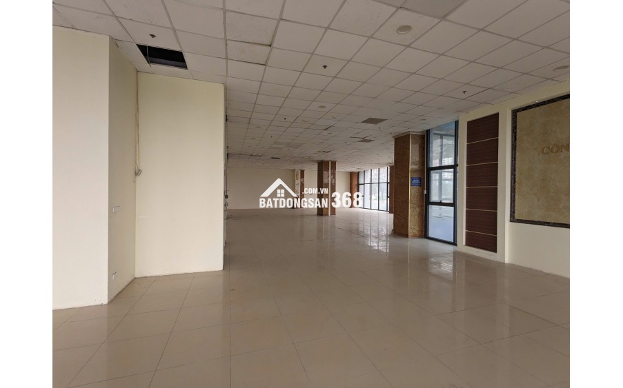 Cho thuê mặt bằng kinh doanh 1000m2 tầng 1 cụm chung cư văn phòng quốc hội đường Trịnh Văn Bô