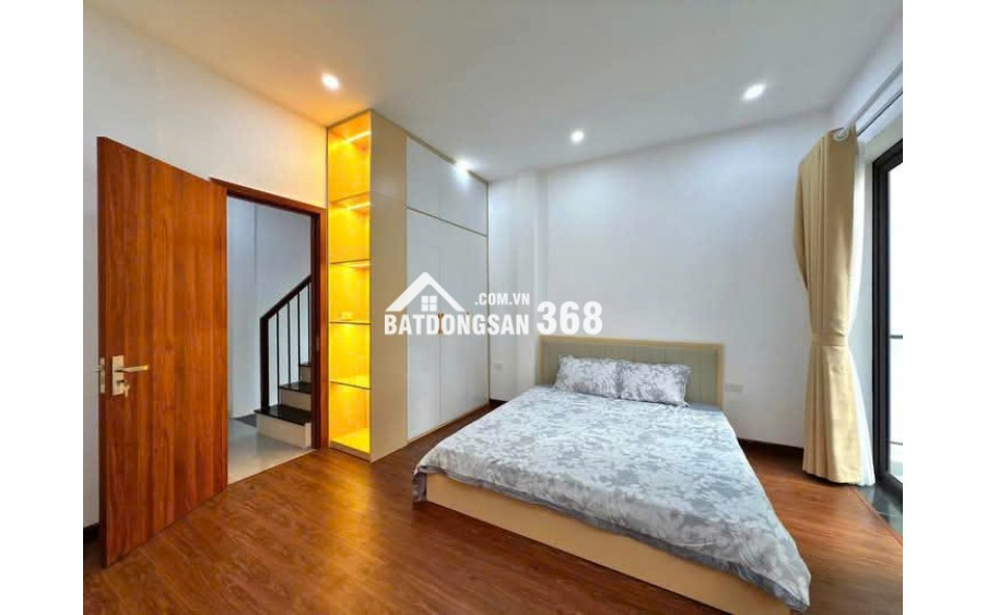 Chính chủ cần bán gấp nhà Hoàng Văn Thái 50m giá 13 tỷ khu phân lô quân đội , ô tô tránh