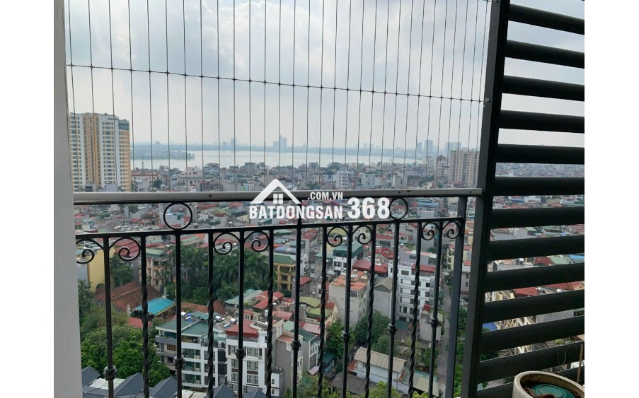 Bán Căn góc Chung Cư Cao cấp Tây Hồ, View Hồ Tây, Tiện ích 5 sao, 80m2, chỉ Nhỉnh 9 tỷ