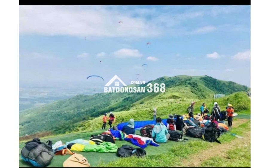 Bán đất khu vực Đồi Bù, Núi Bé, Chương Mỹ, Hà Nội. Dt 1700m có 300 ont, giá 7,5 tỷ.