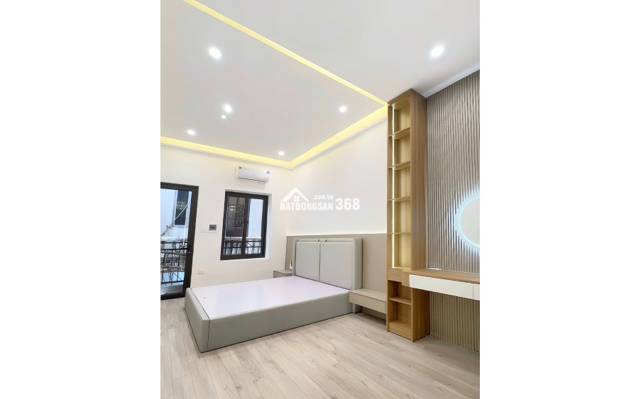 Nhà đẹp hai mặt ngõ Tôn Đức Thắng, 30m2, 6.1 tỷ, nhà xây tâm huyết, thiết kế hiện đại, khu vực trung tâm nhiều tiện tích.