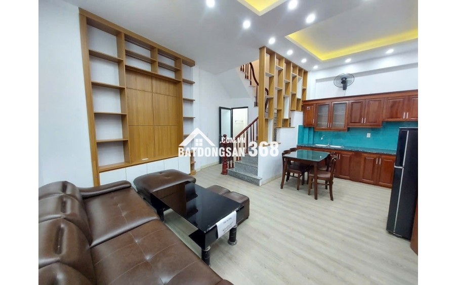  BÁN NHÀ PHỐ TRẠM – SIÊU HIẾM – NHÀ ĐẸP Ở NGAY
 Phố Trạm, Long Biên – Ô tô tránh, ngõ thông, gần AEON Mall & cầu Vĩnh Tuy