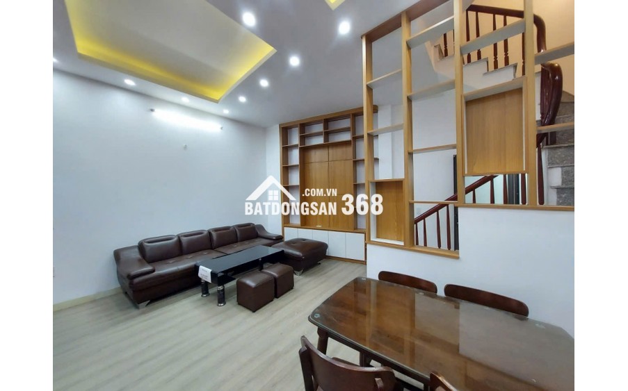  BÁN NHÀ PHỐ TRẠM – SIÊU HIẾM – NHÀ ĐẸP Ở NGAY
 Phố Trạm, Long Biên – Ô tô tránh, ngõ thông, gần AEON Mall & cầu Vĩnh Tuy