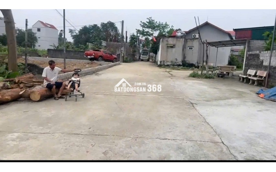 Lô góc, tái định cư Văn Mỹ, Chương Mỹ, 100m2, giá 2,3 tỷ. Sát sân golf.