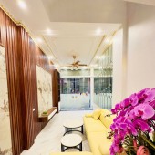 Bán nhà Nam Dư - Lĩnh Nam, Hoàng Mai. DT30m x 4 tầng, ngõ thông, 3 gác tránh