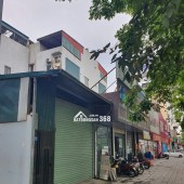 Đất Mặt phố Phạm Văn Đồng, 190m2, MT4,5m, 305 triệu/m2, vỉa hè, 0962996331