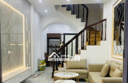 SIÊU PHẨM ĐƯỜNG LÁNG - GIÁP RANH CẦU GIẤY - VỊ TRÍ CỰC HIẾM 79M CHỈ 15.8 TỶ