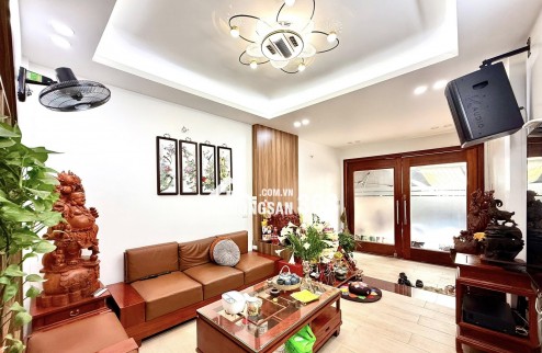 Bán SIÊU PHẨM Ô TÔ ĐỖ CỬA 50 m2 giá 14.4 TỶ tại Thái Thịnh, Đống Đa.