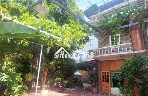 Bán căn nhà sân vườn ở mặt tiền ngay trung tâm Hải Châu, TP. Đà Nẵng