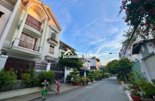 BIỆT THỰ BÊN SÔNG - 3 TẦNG - NGAY GIGAMALL - 8X15M ĐƯỜNG 10M - CHỈ 15 TỶ