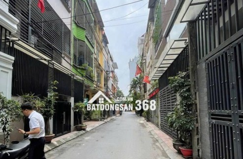 NHÀ ĐẸP NHƯ BIỆT THỰ- KHU CÁN BỘ CA CẤP- THANG MÁY NHẬP KHẨU Giải Phóng 57m2 X 5 Tầng ,Mặt Tiền 5.6m  26.5 tỷ Thanh Xuân Hà Nội