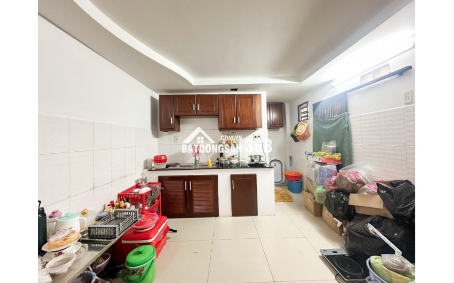 BÁN NHÀ CƯ XÁ ĐÔ THÀNH Q3, DT 56M², CHỈ HƠN 120TR/M²