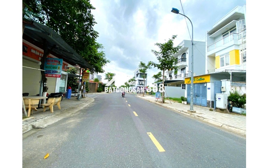 BÁN GẤP LÔ ĐẤT ĐẸP KĐT ĐÔNG TĂNG LONG, 358M2 VUÔNG VỨC, SỔ RIÊNG THỔ CƯ, GẦN CHỢ, CHỈ 13.8TỶ!
